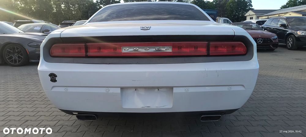 Dodge Challenger - 5