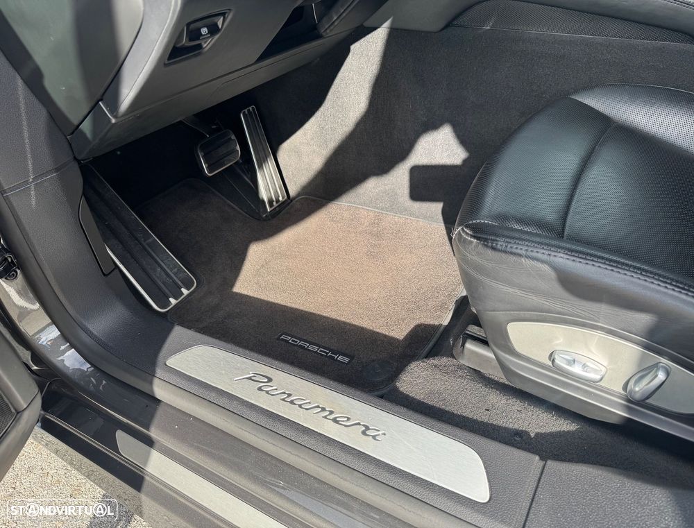 Porsche Panamera Platinum Edition - 12