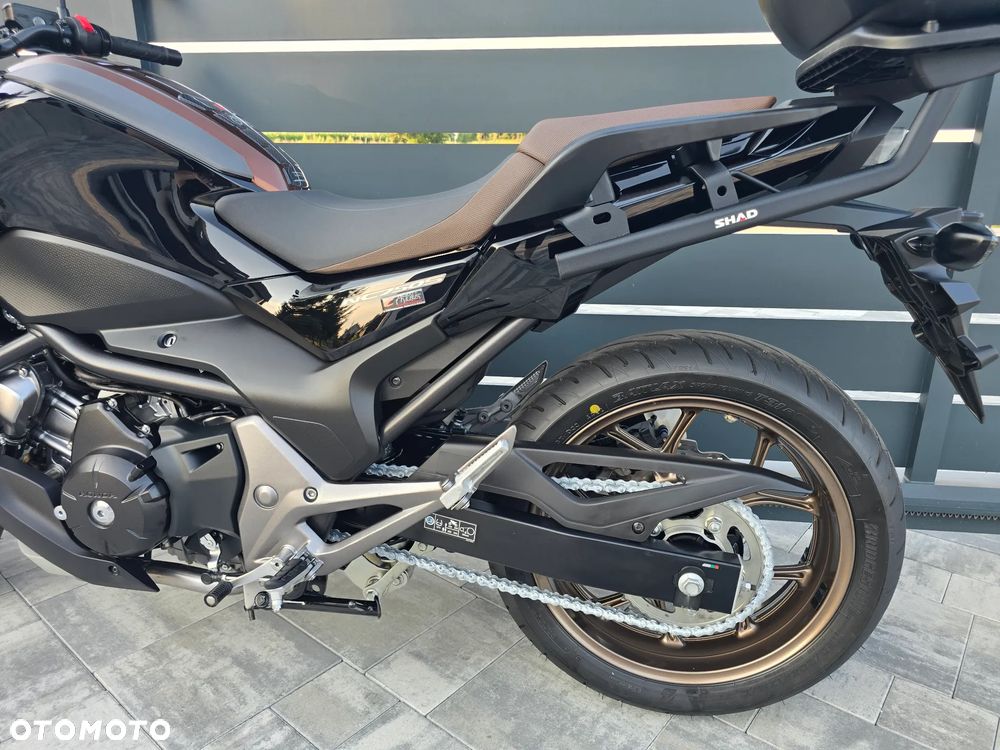 Honda NC - 12