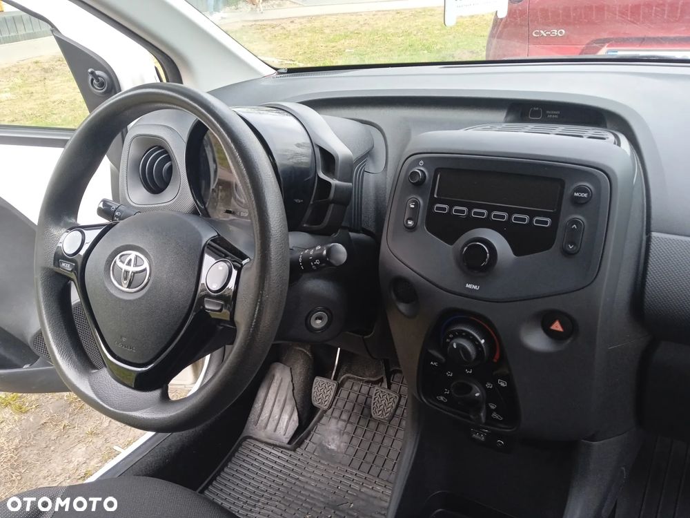 Toyota Aygo 1.0 VVT-i Color Edition - 12