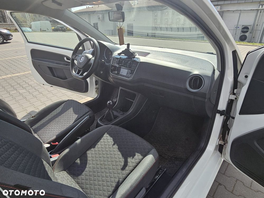 Volkswagen up! 1.0 move EU6 - 7