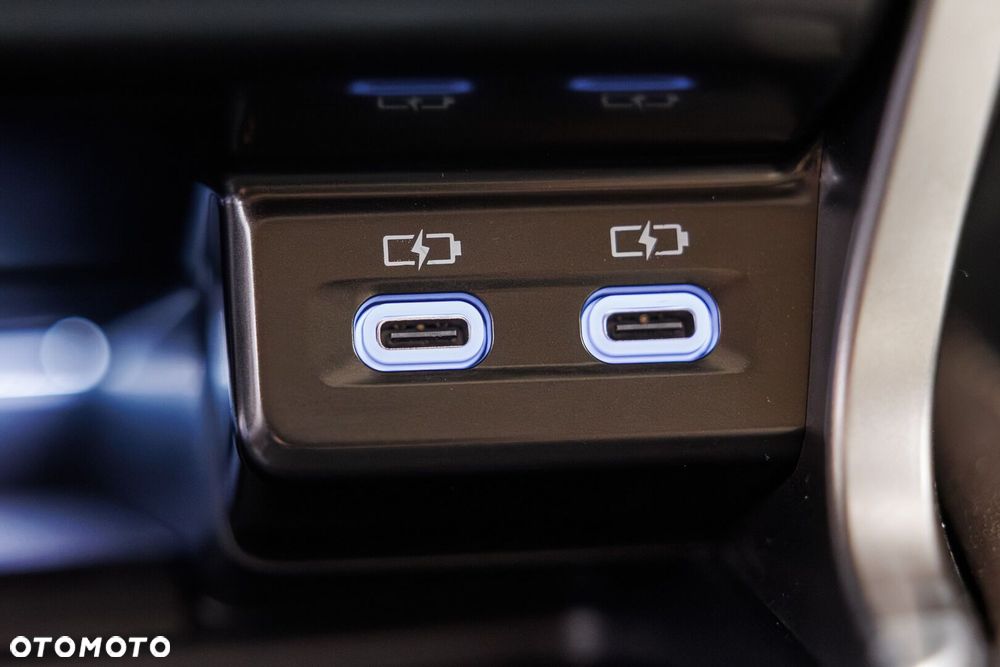 Lexus RX 450h+ Omotenashi - 35