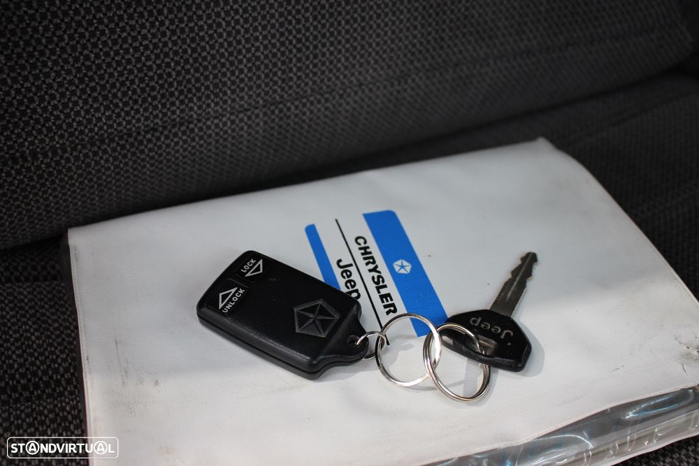 Jeep Grand Cherokee 2.5 TD Laredo - 52