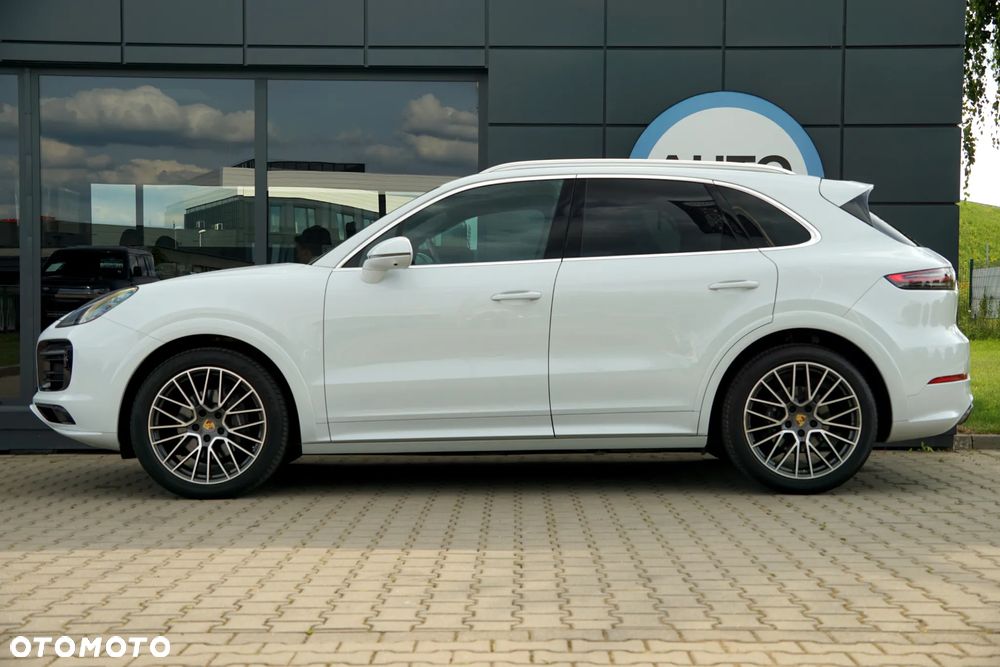 Porsche Cayenne Standard - 5