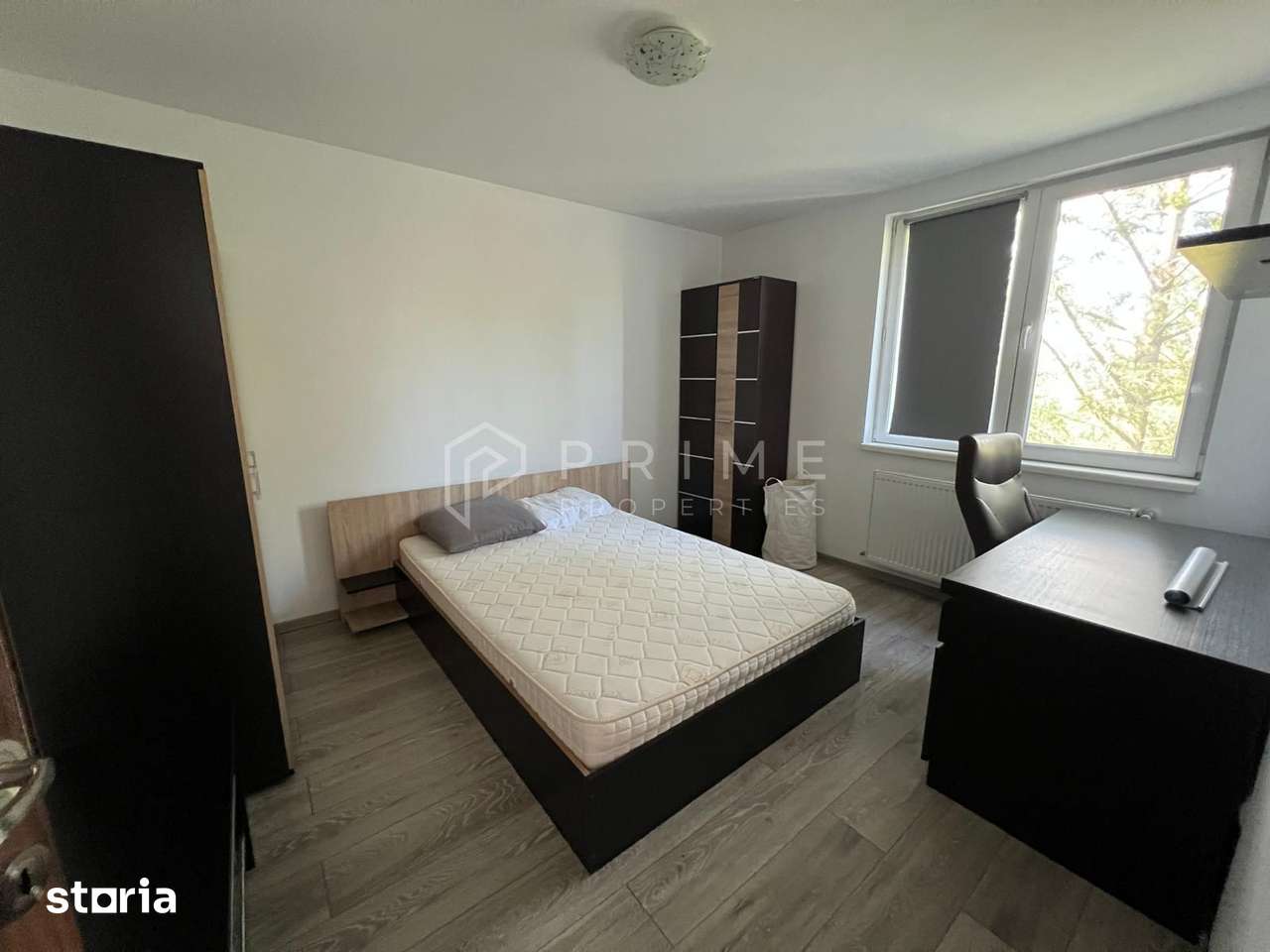Apartament penthouse cu 4 camere de vânzare în Cornișa - Imagine principală: 2/11