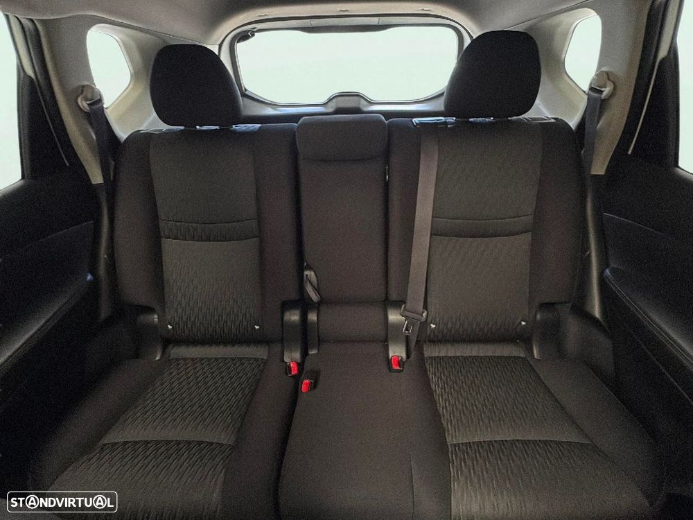 Nissan X-Trail 1.3 DIG-T N-Connecta DCT - 16