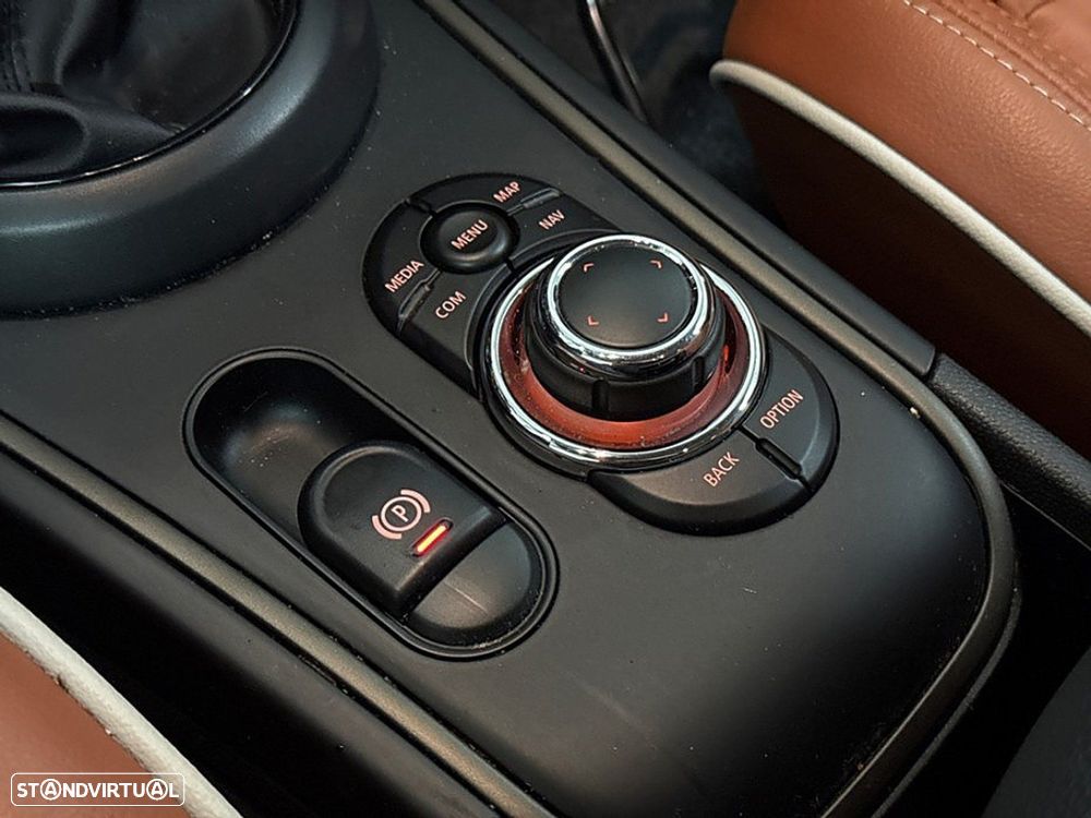 MINI Countryman Cooper SE All4 Aut. Essential - 13