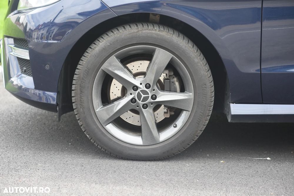 Mercedes-Benz ML - 12