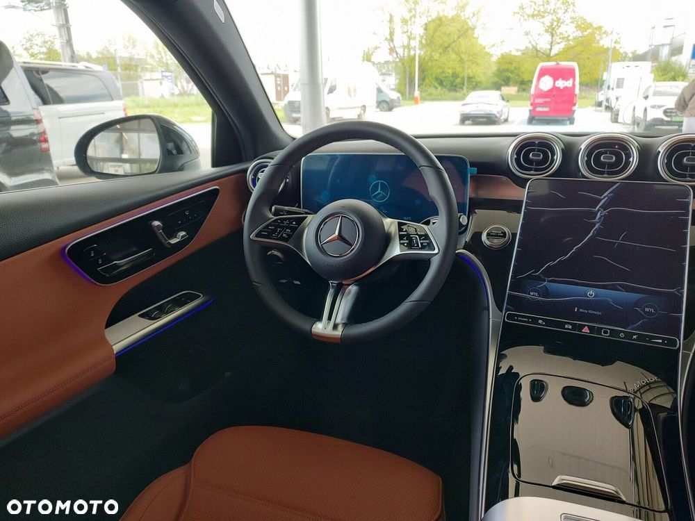 Mercedes-Benz GLC - 12