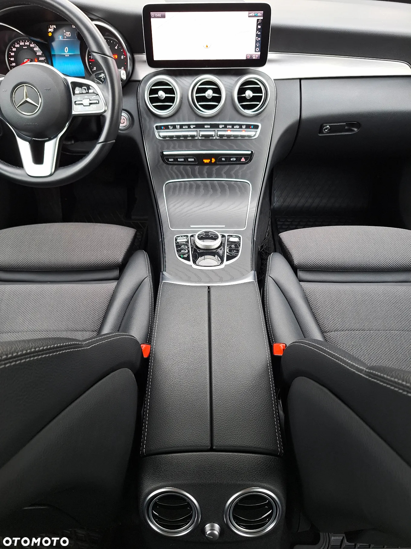 Mercedes-Benz Klasa C 220 d 9G-TRONIC - 29