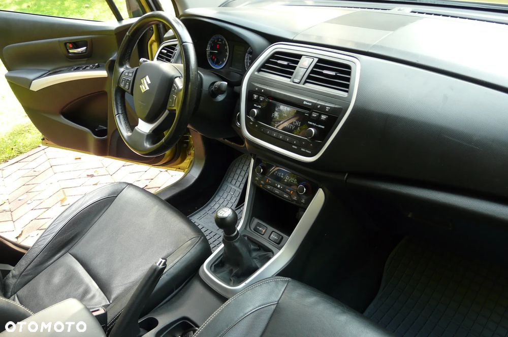 Suzuki SX4 S-Cross 1.6 Comfort - 28