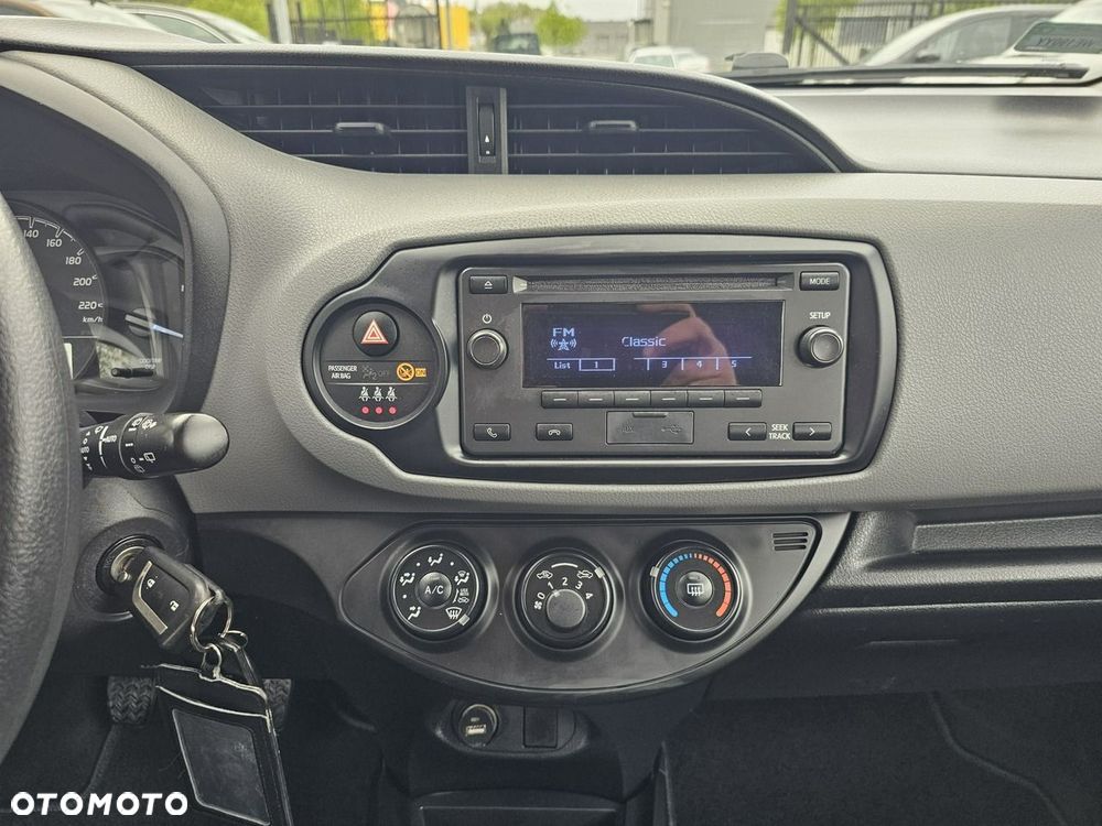 Toyota Yaris - 19