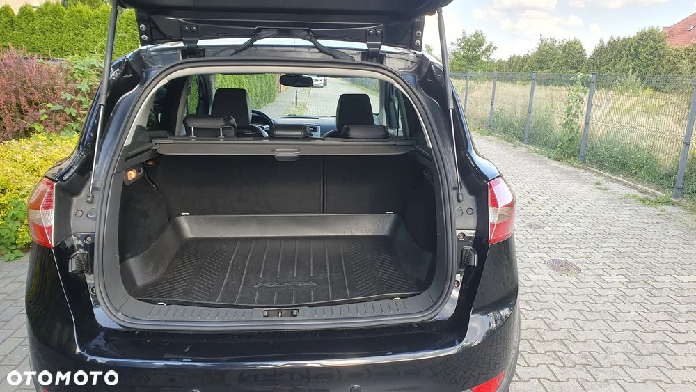 Ford Kuga 2.0 TDCi 4x4 Titanium - 6