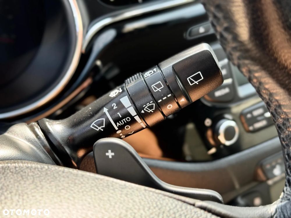 Kia Ceed 1.6 GDI DCT Platinum Edition - 29