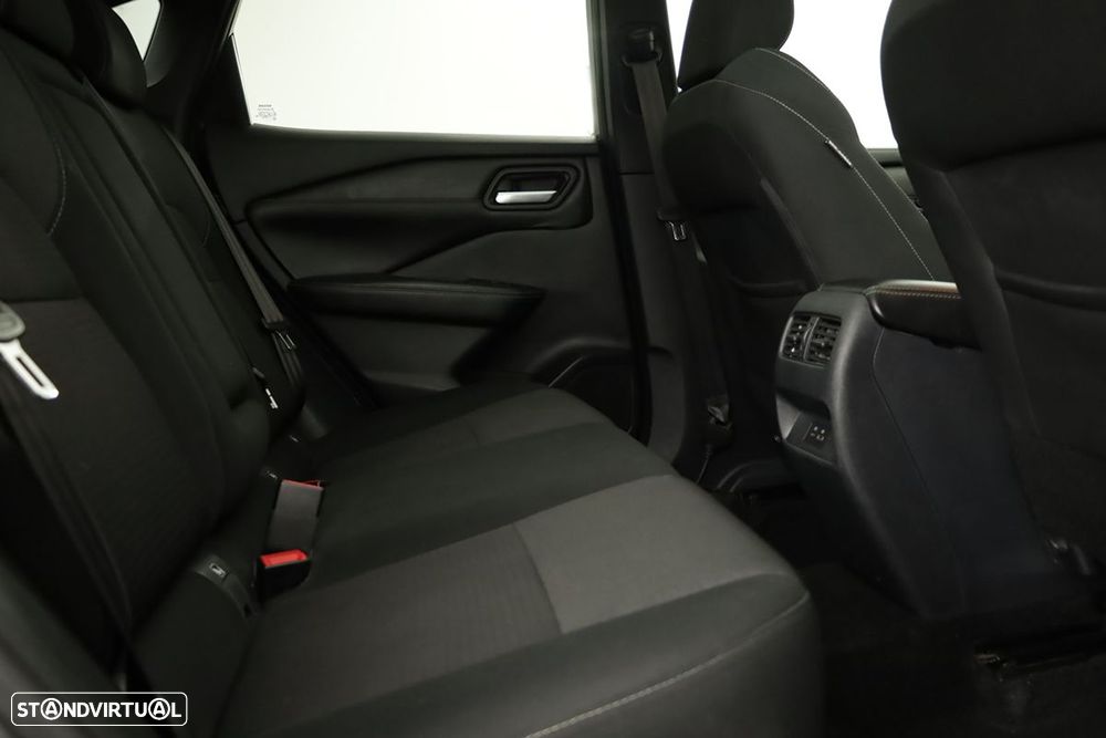 Nissan Qashqai 1.3 DIG-T N-Connecta - 22