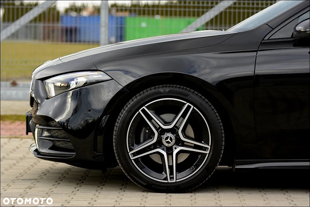 Mercedes-Benz Klasa A 180 AMG Line 7G-DCT - 39
