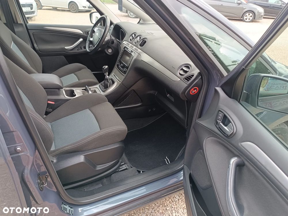 Ford S-Max 2.0 TDCi Ambiente - 26