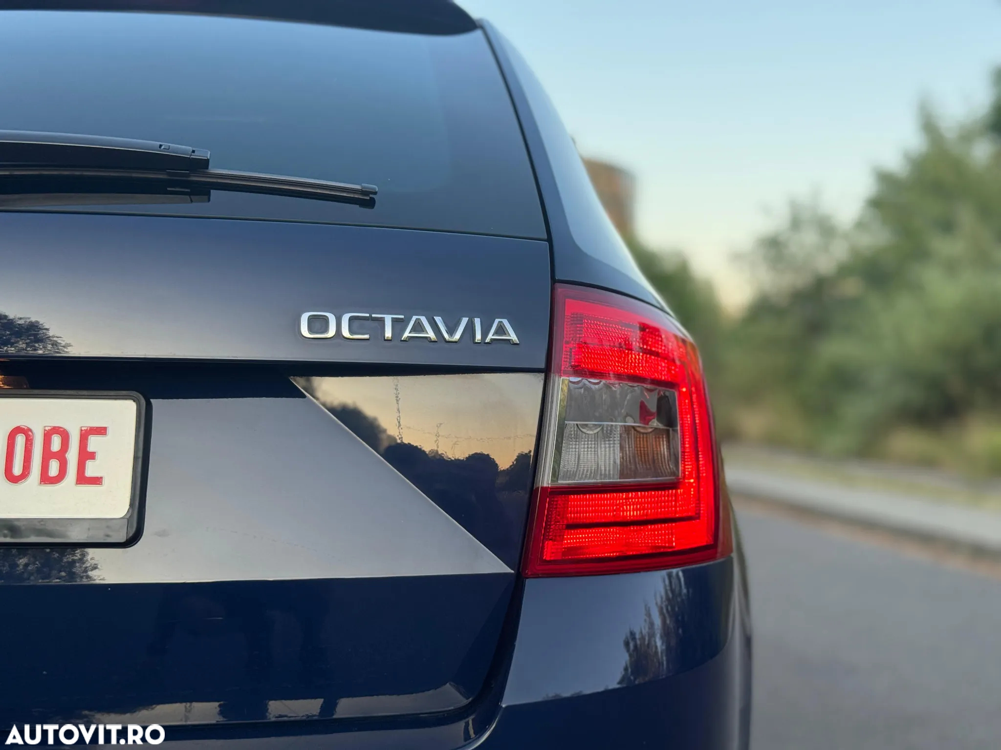 Skoda Octavia 1.6 TDI Business DSG - 28