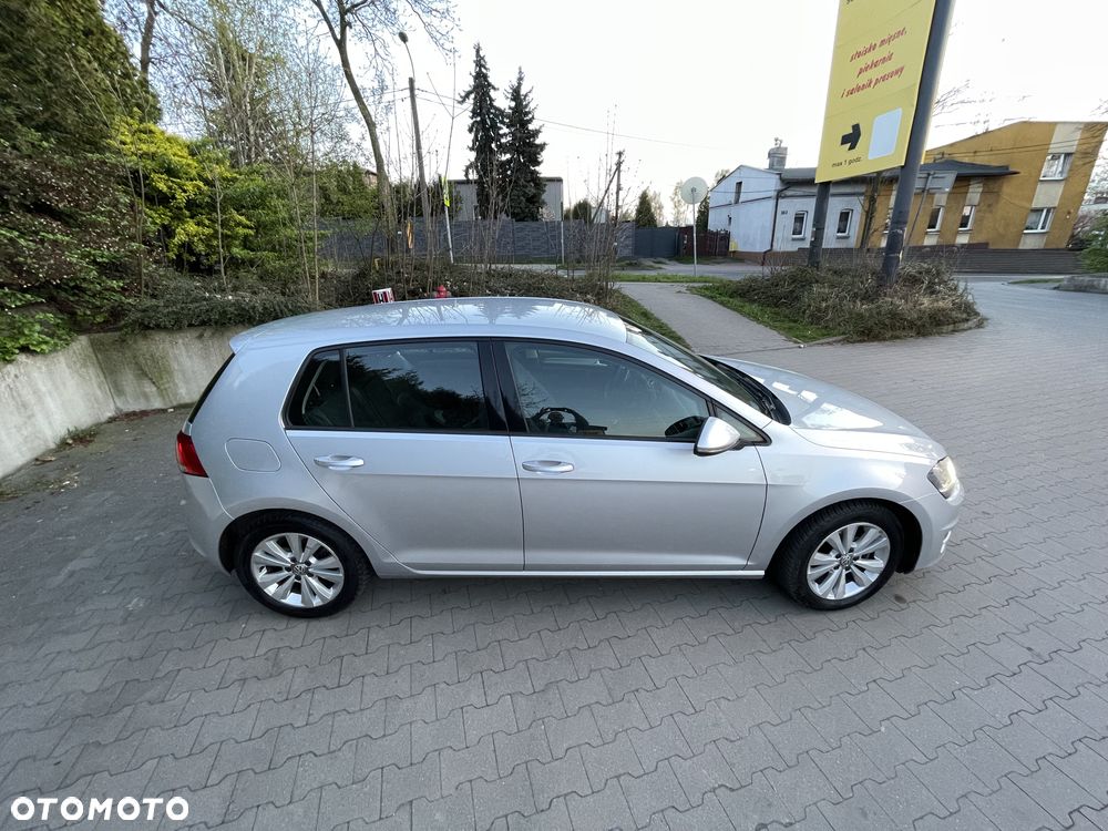 Volkswagen Golf 1.2 TSI BMT Comfortline - 9