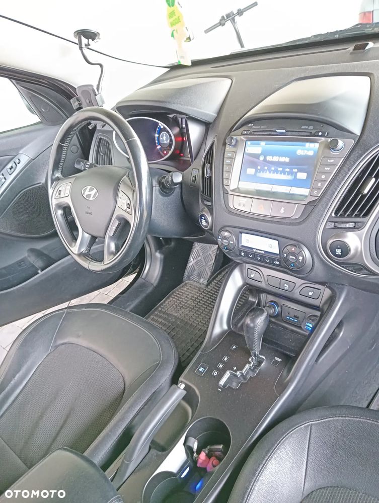 Hyundai ix35 2.0 CRDi 4WD Automatik Fifa World Cup Silver Edition - 10