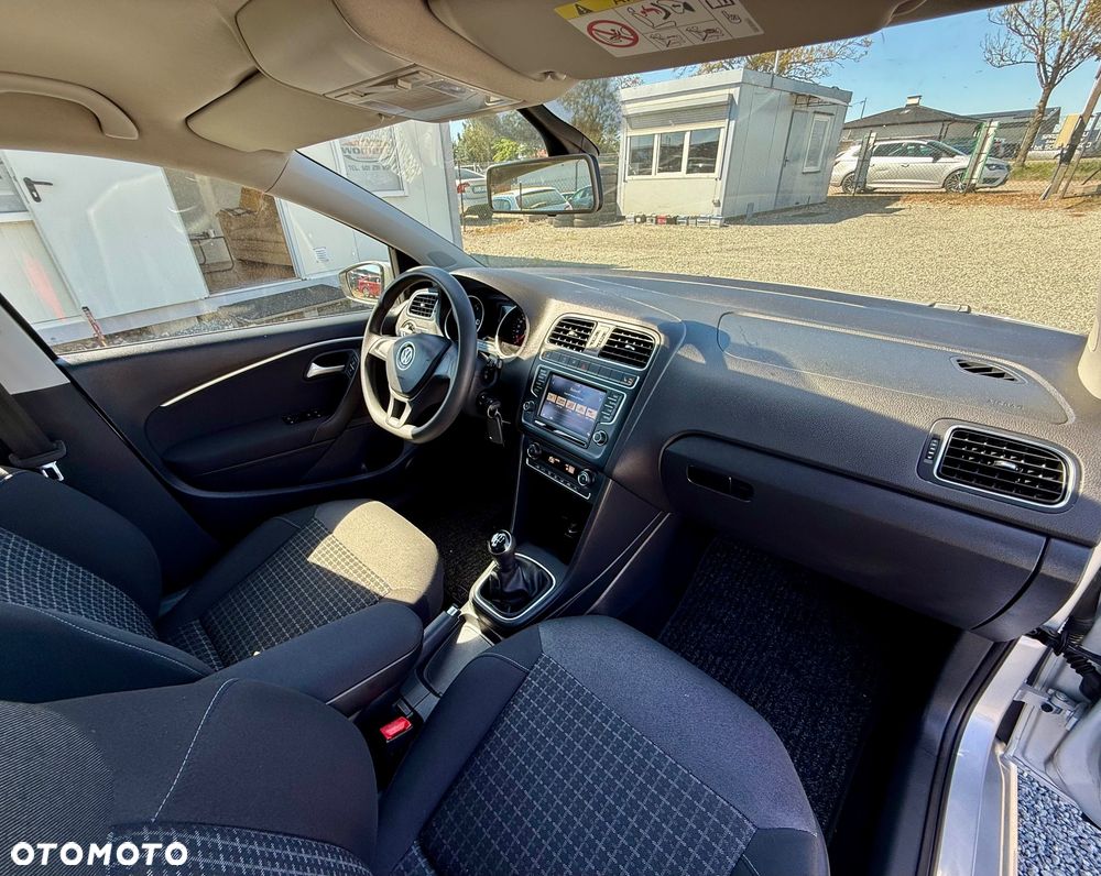 Volkswagen Polo 1.2 TSI BMT Comfortline - 24