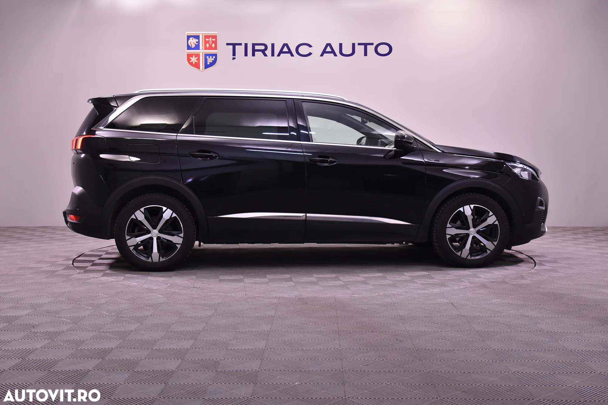 Peugeot 5008 BlueHDI 130 EAT8 GT - 6