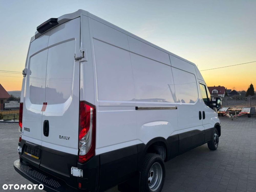 Iveco Sprowadzony Zarejstrowany na blizniakach 35C15 - 37