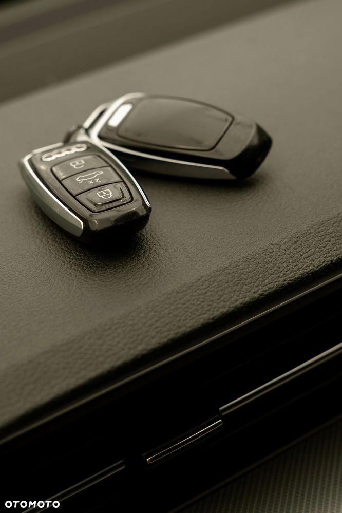 Audi A6 Avant 50 TDI mHEV Quattro Sport Tiptronic - 34