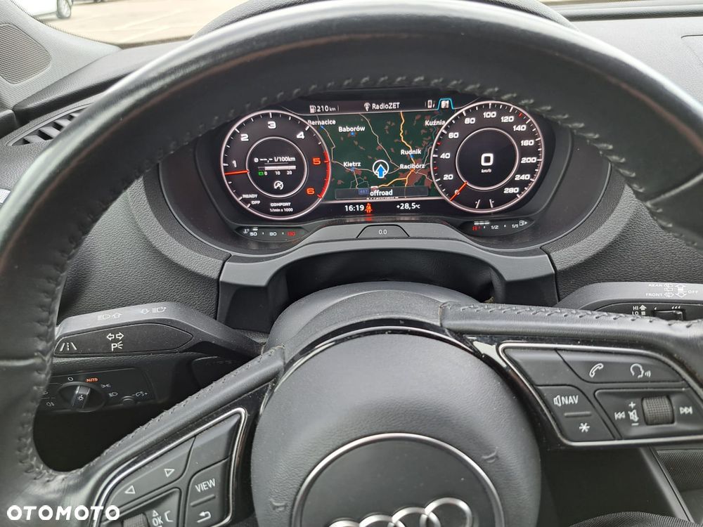 Audi A3 Sportback 30 TDI design - 13