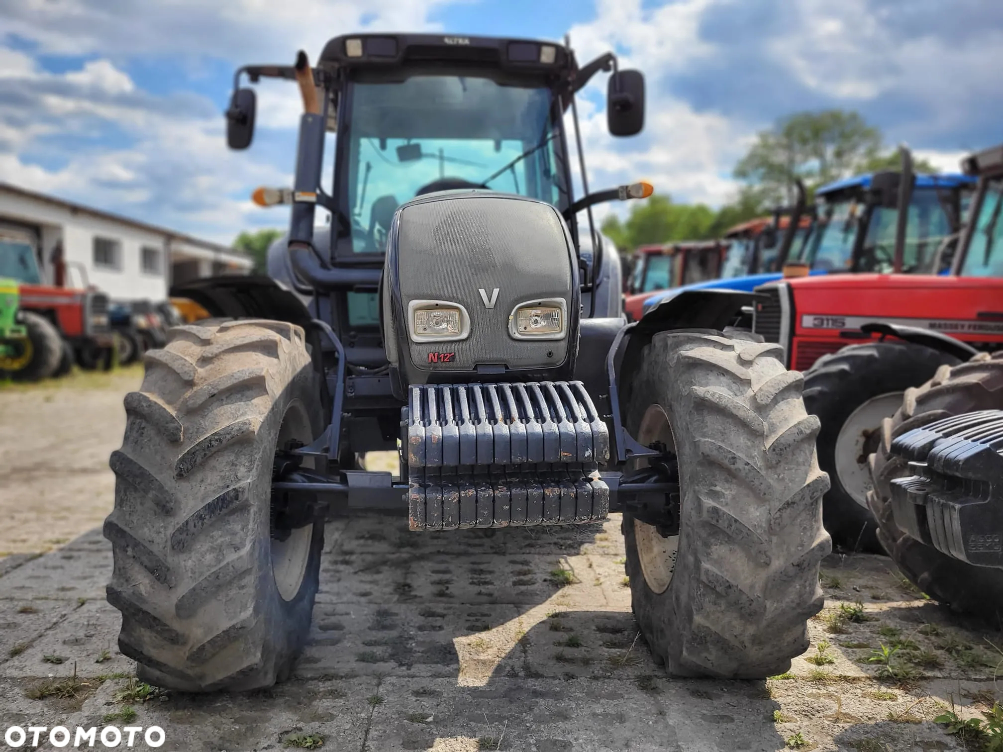 Valtra N121 - 2
