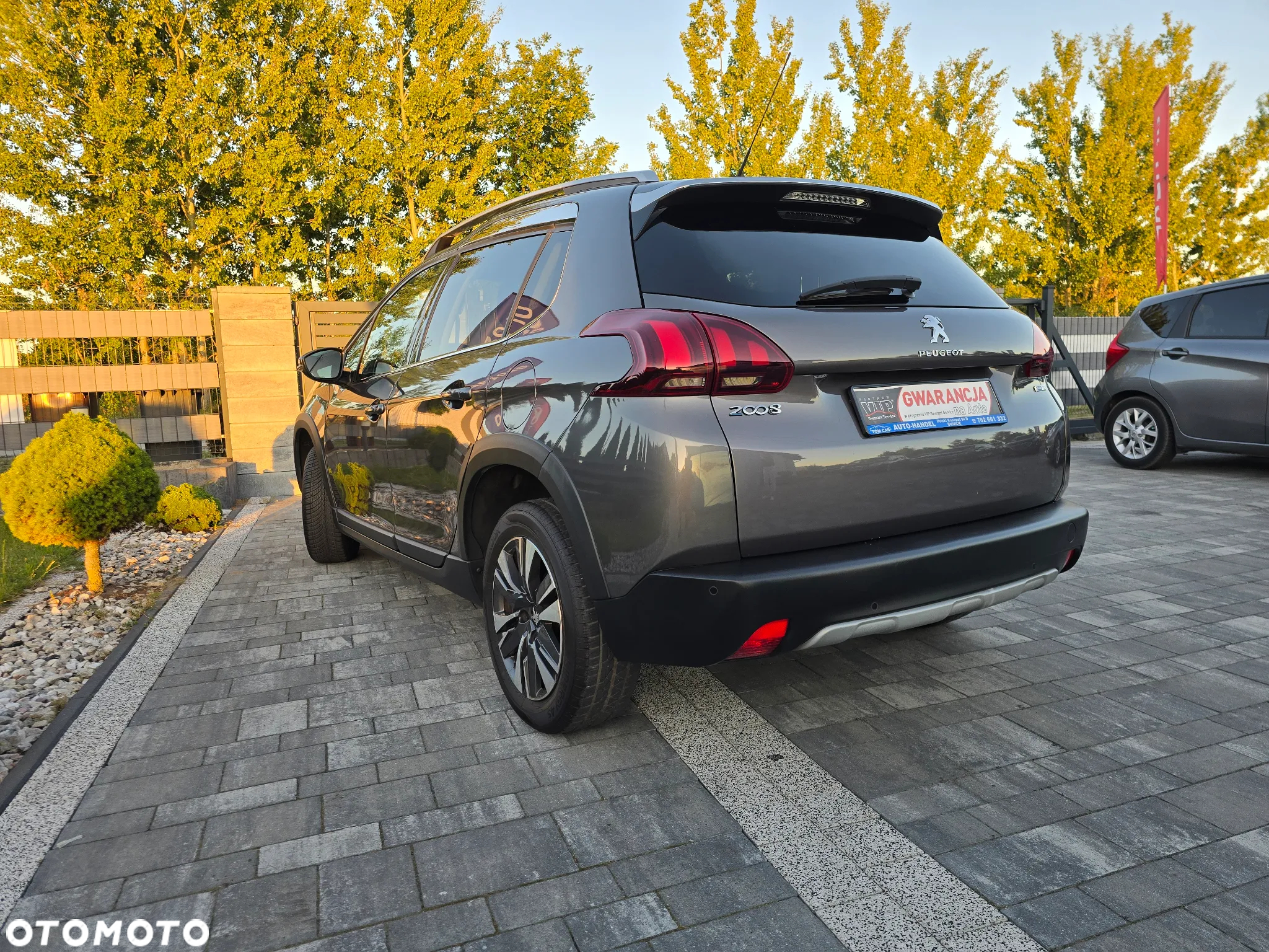 Peugeot 2008 1.2 Pure Tech GPF Allure S&S - 7
