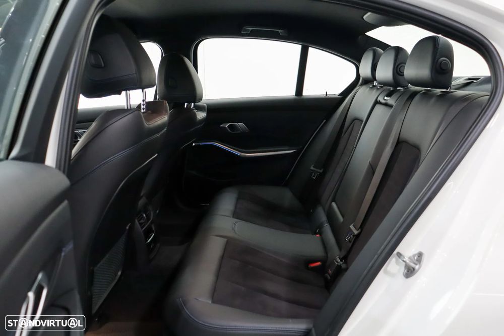 BMW 330 e Aut. M Sport - 13