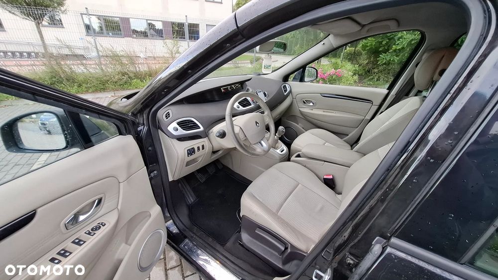 Renault Scenic 1.9 dCi Privilege Euro5 - 9