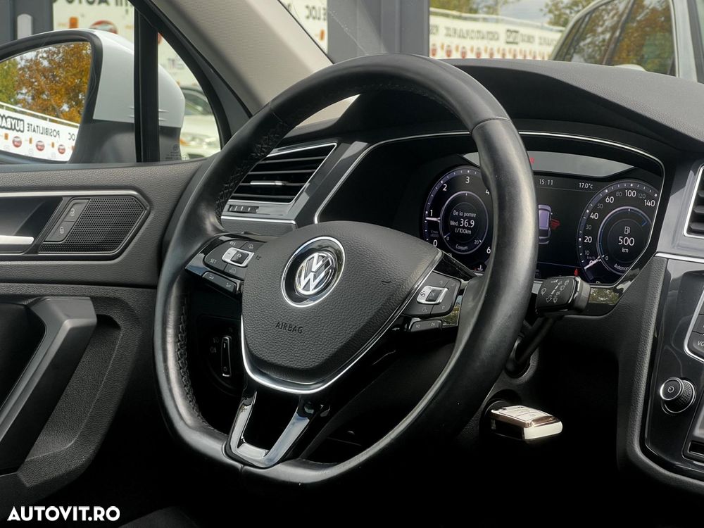 Volkswagen Tiguan - 9