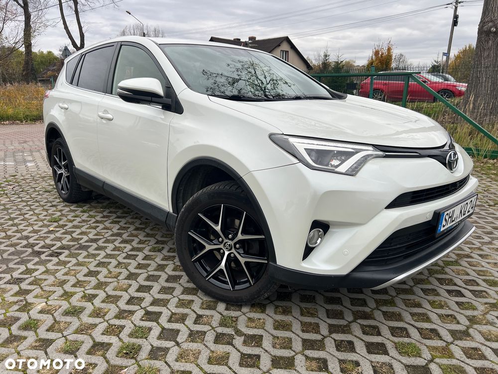 Toyota RAV4 2.0 D-4D 4x2 Start-Stop Executive - 4