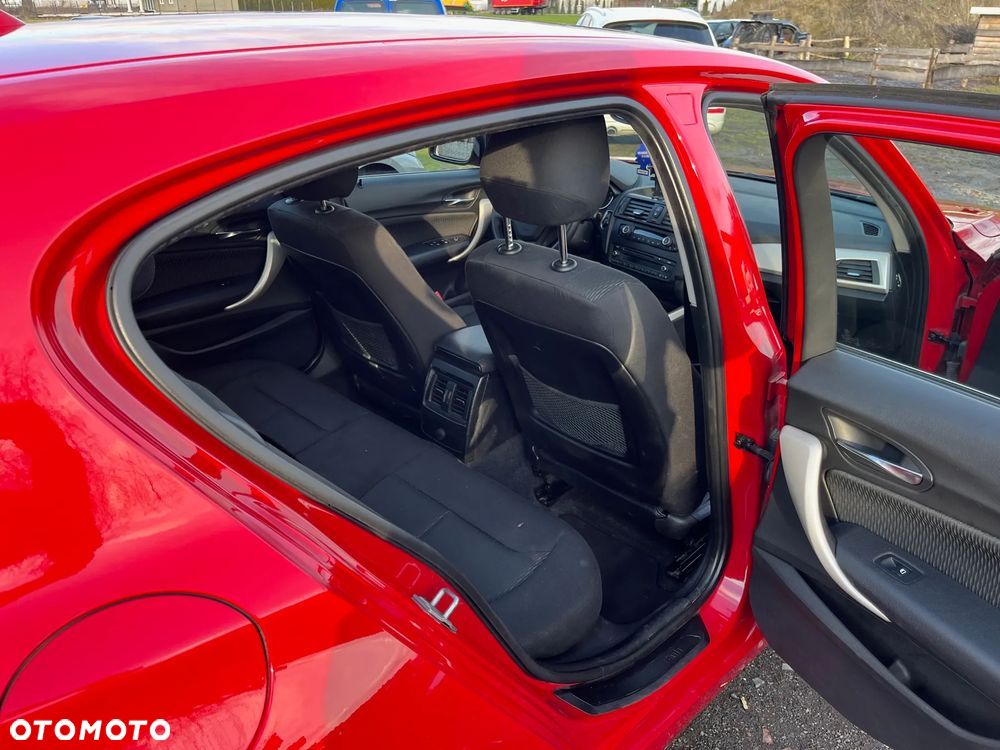 BMW Seria 1 118i Sport Line - 13