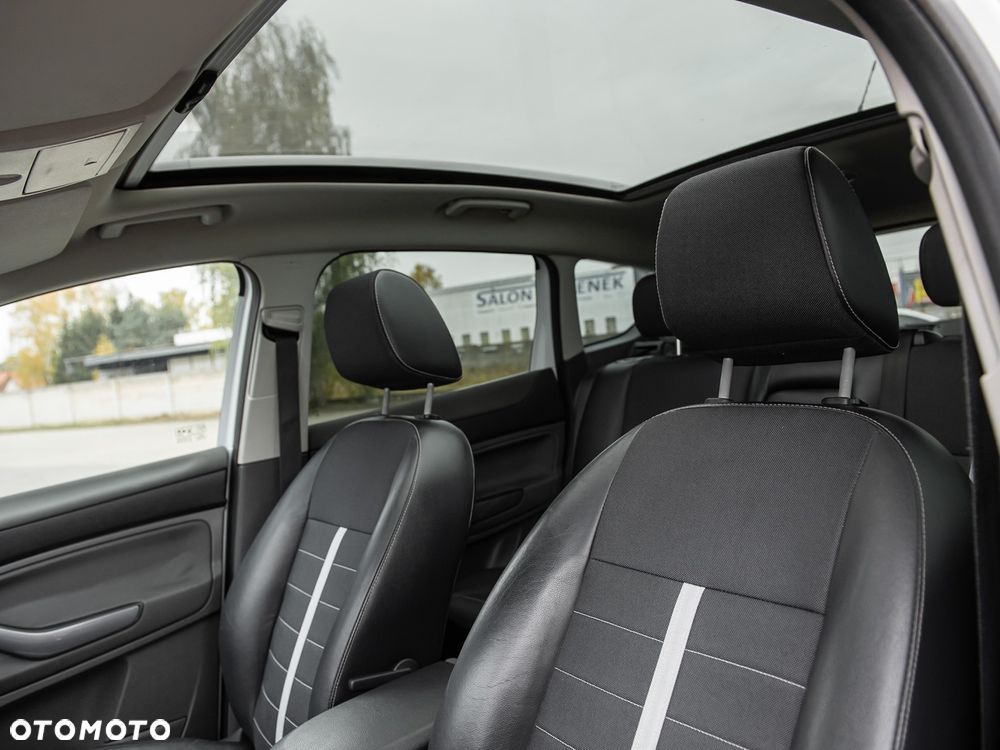 Ford Kuga 2.5 4x4 Titanium - 18