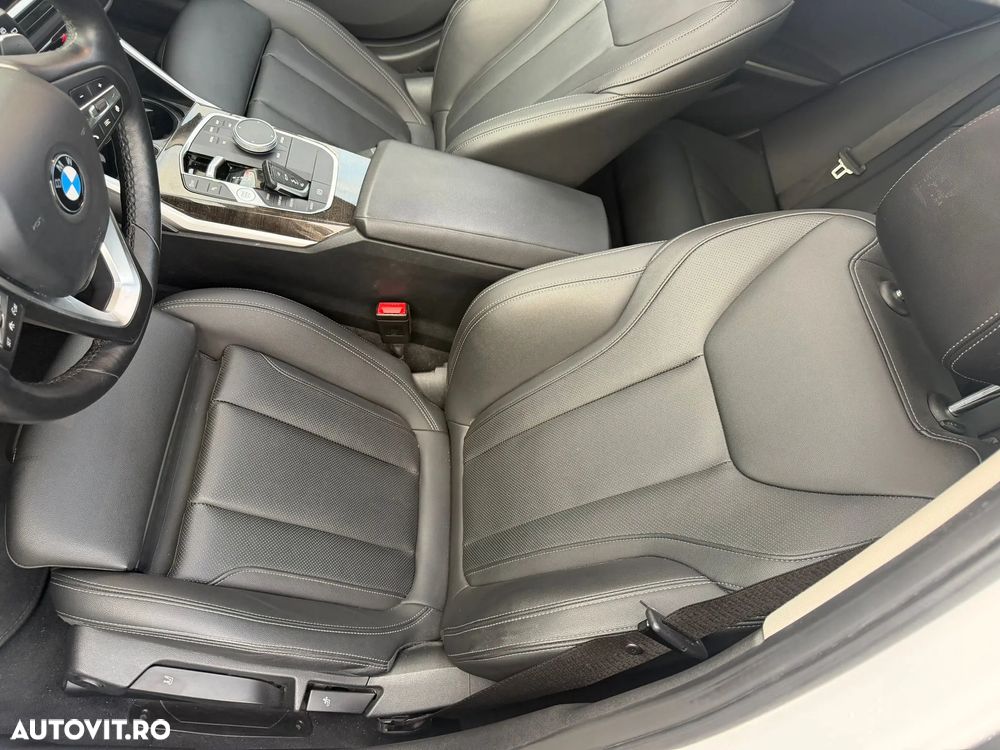 BMW Seria 3 320d xDrive AT MHEV - 23