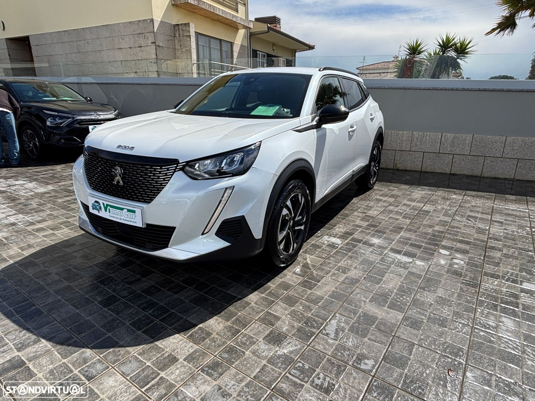 Peugeot 2008 1.2 PureTech Allure Pack - 2