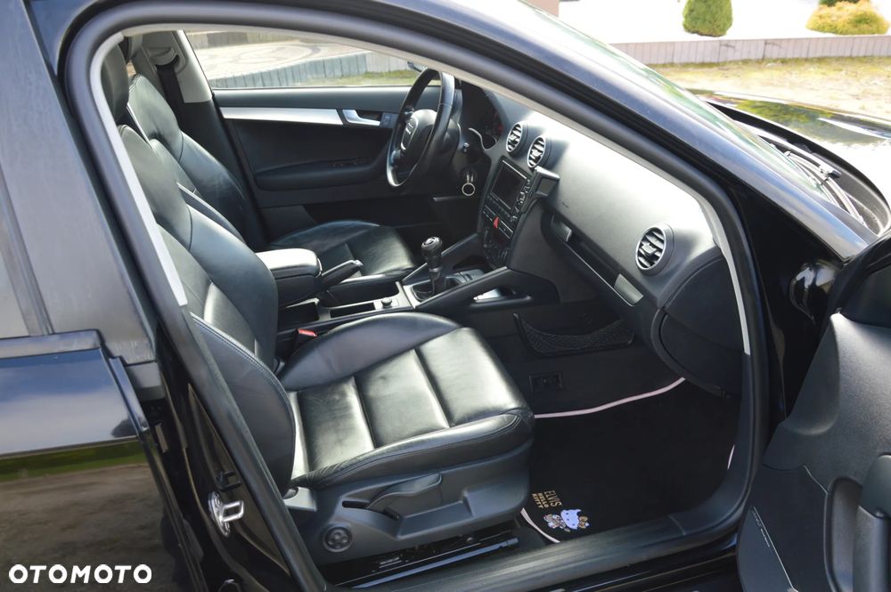 Audi A3 Sportback 2.0 TDI DPF S line Sportpaket plus - 22