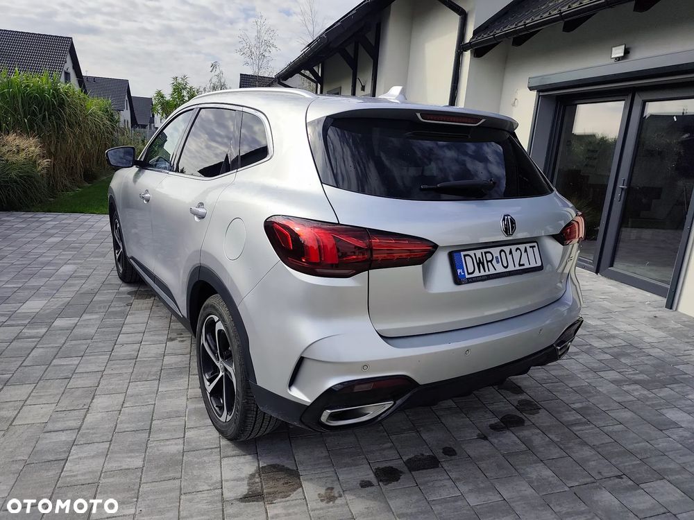 MG HS 1.5 T-GDI Exclusive DCT - 3