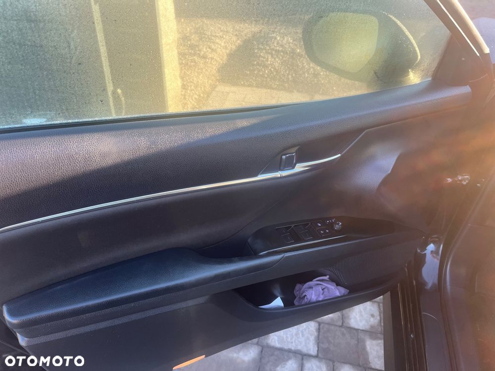 Toyota Camry 2.5 Hybrid Comfort CVT - 16