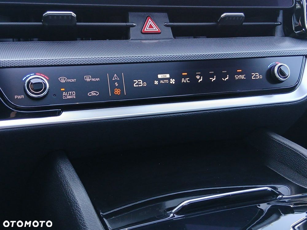 Kia Sportage 1.6 T-GDI Anniversary 4WD DCT - 34