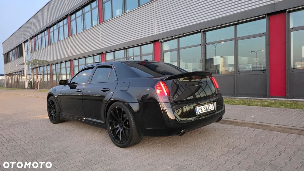Chrysler 300C - 18
