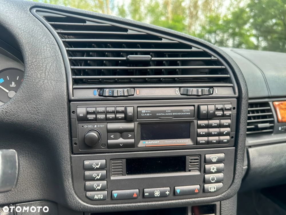 BMW Seria 3 328i - 27