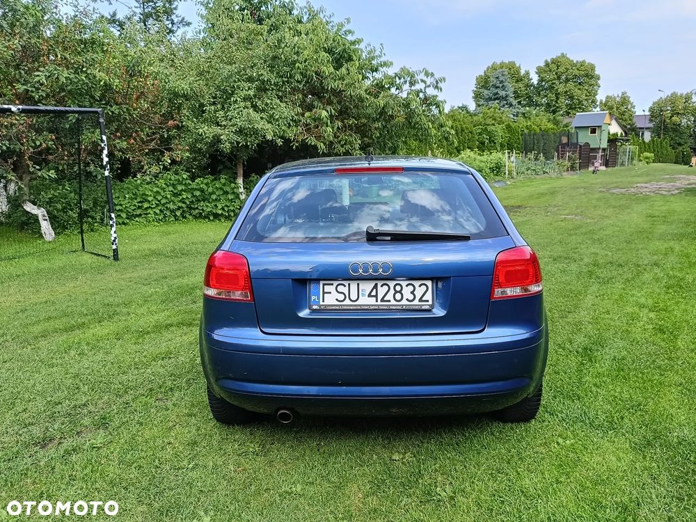 Audi A3 3-drzwiowe 1.6 Ambiente - 24