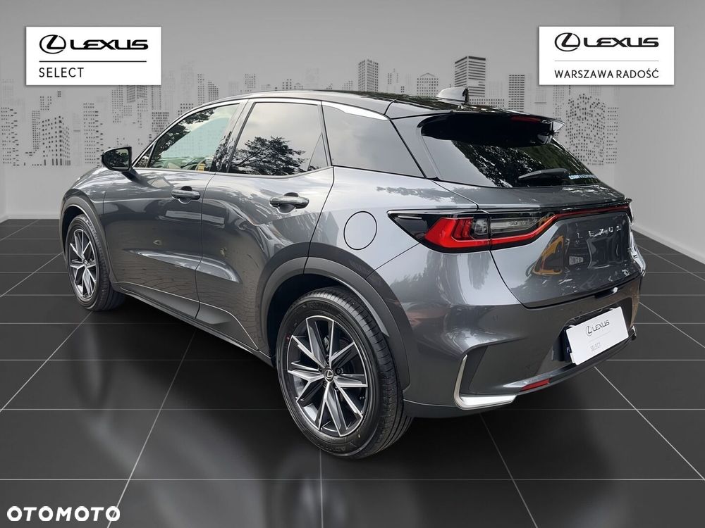 Lexus LBX 1.5 Hybrid Emotion - 4