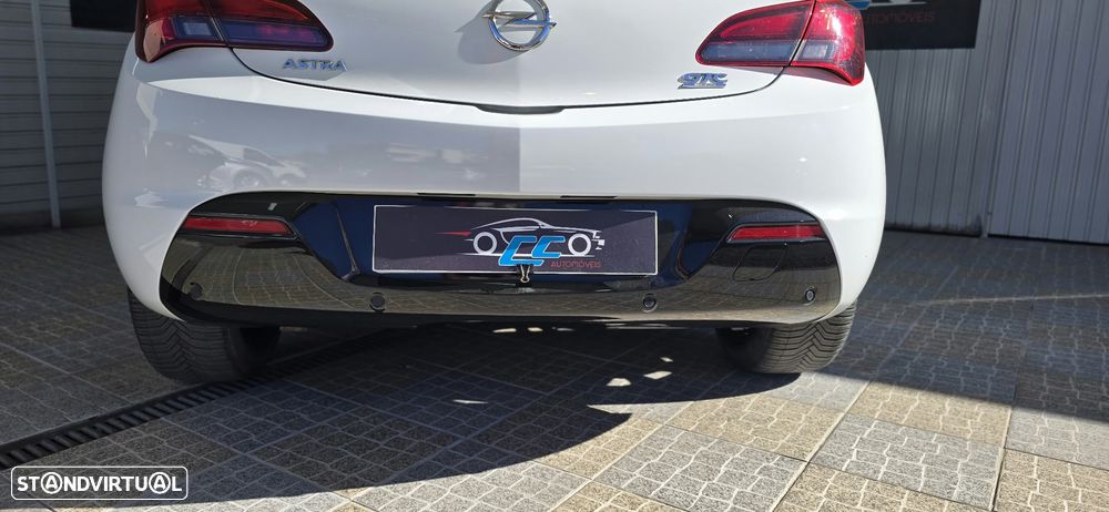 Opel Astra GTC - 11