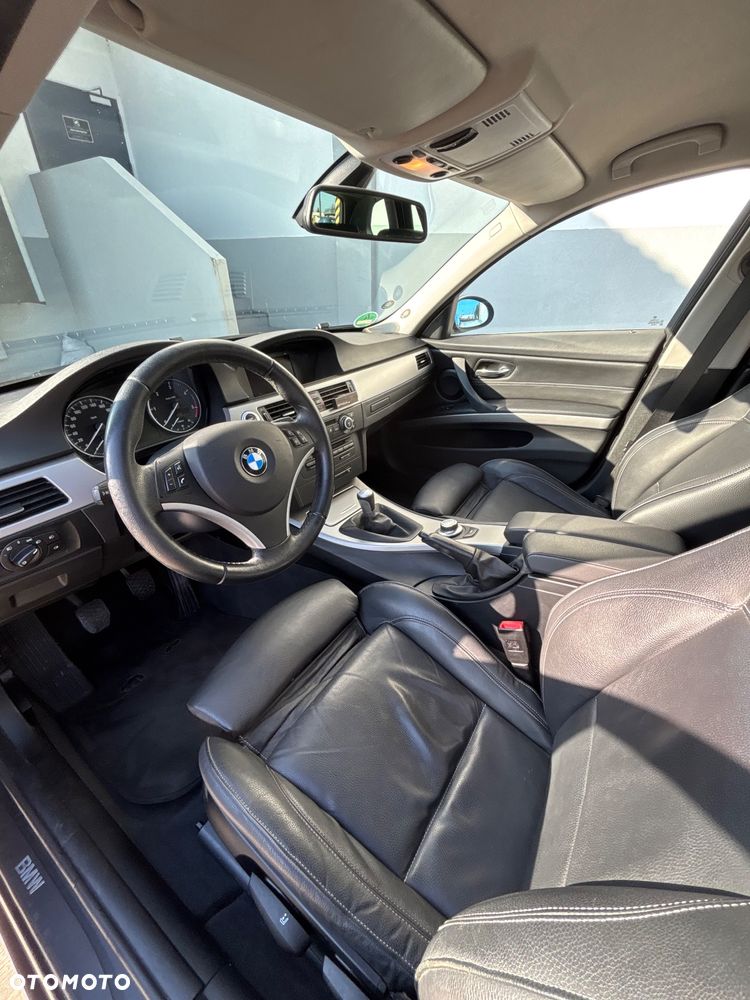 BMW Seria 3 325d DPF - 9