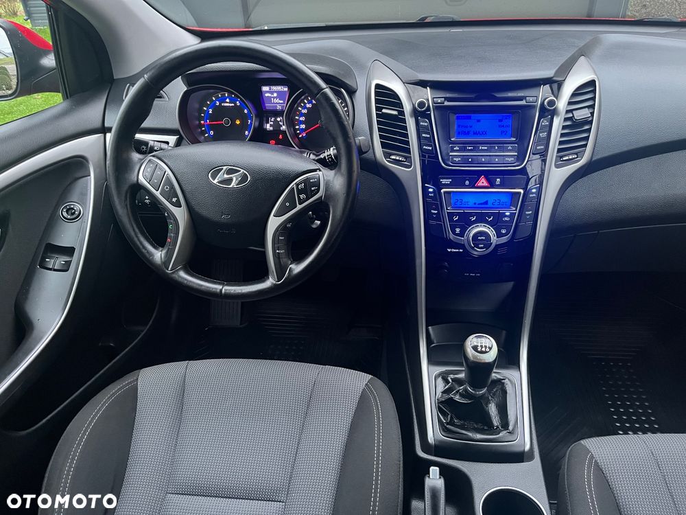 Hyundai i30 i30cw 1.4 Trend - 9